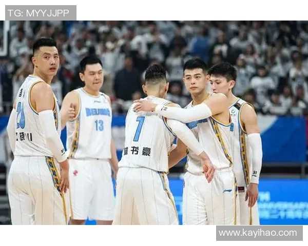 深入探讨北京篮球队战术风格与对手的差异与优势分析 深入探讨北京篮球队战术风格与对手的差异与优势分析